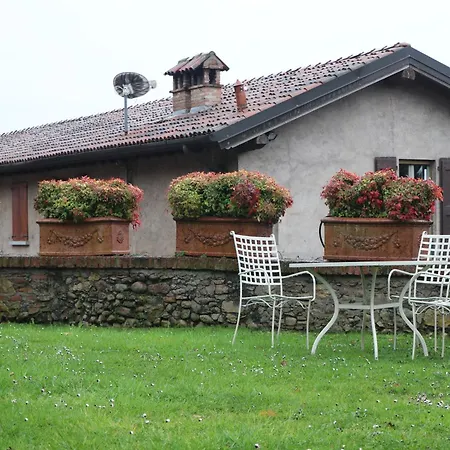 Borgo Santa Giulia Farm stay *