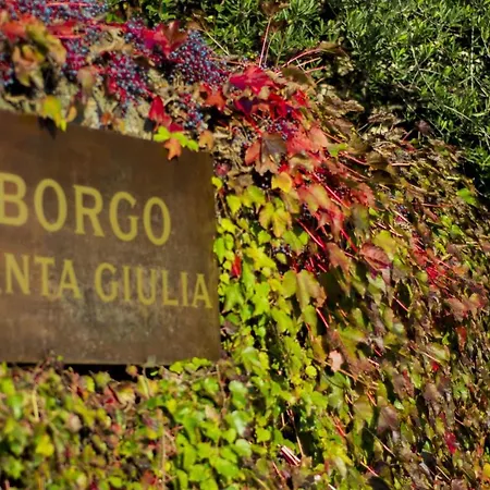 Borgo Santa Giulia Farm stay